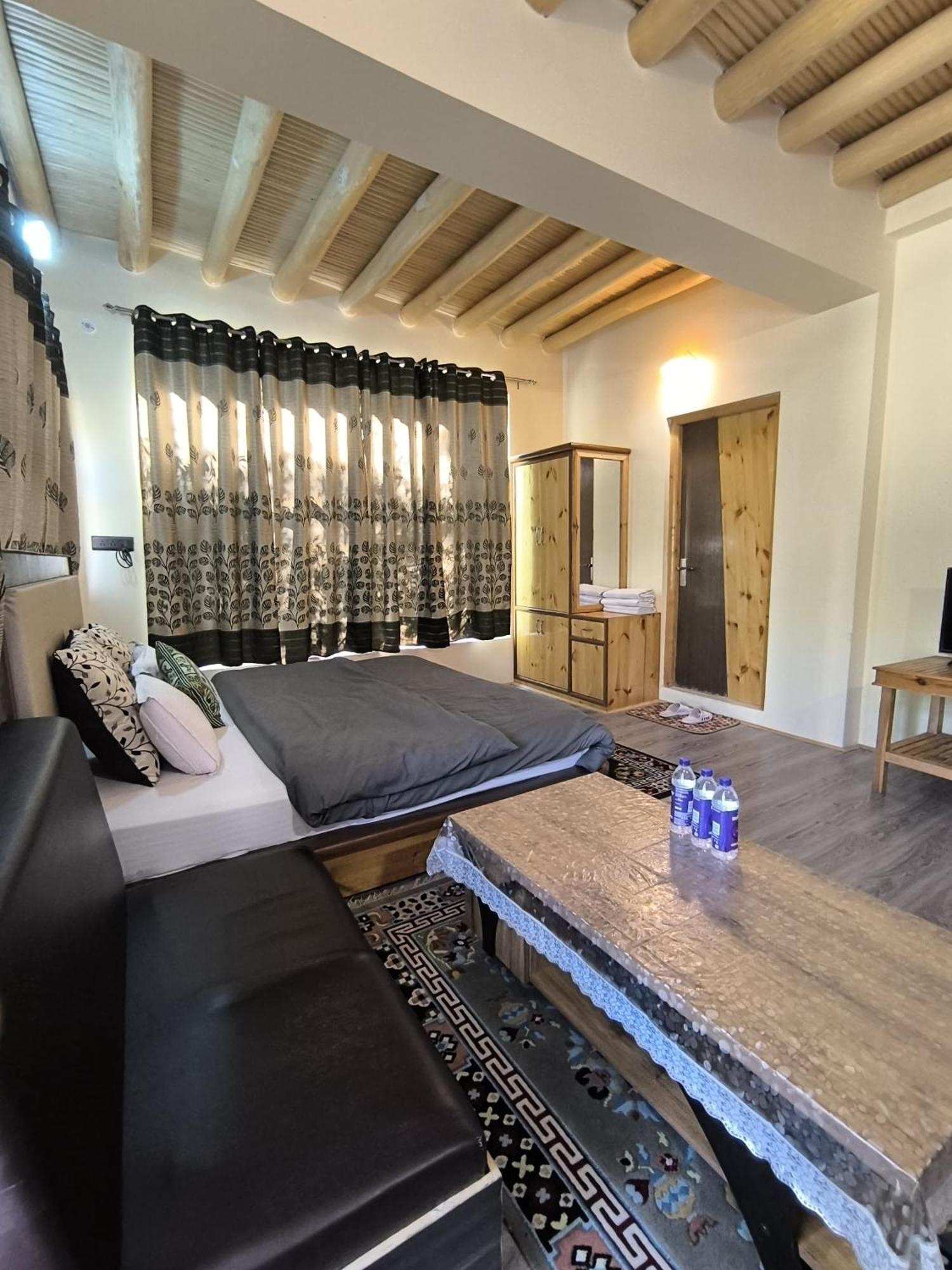 Hidden Leaf Homestay Leh Rom bilde