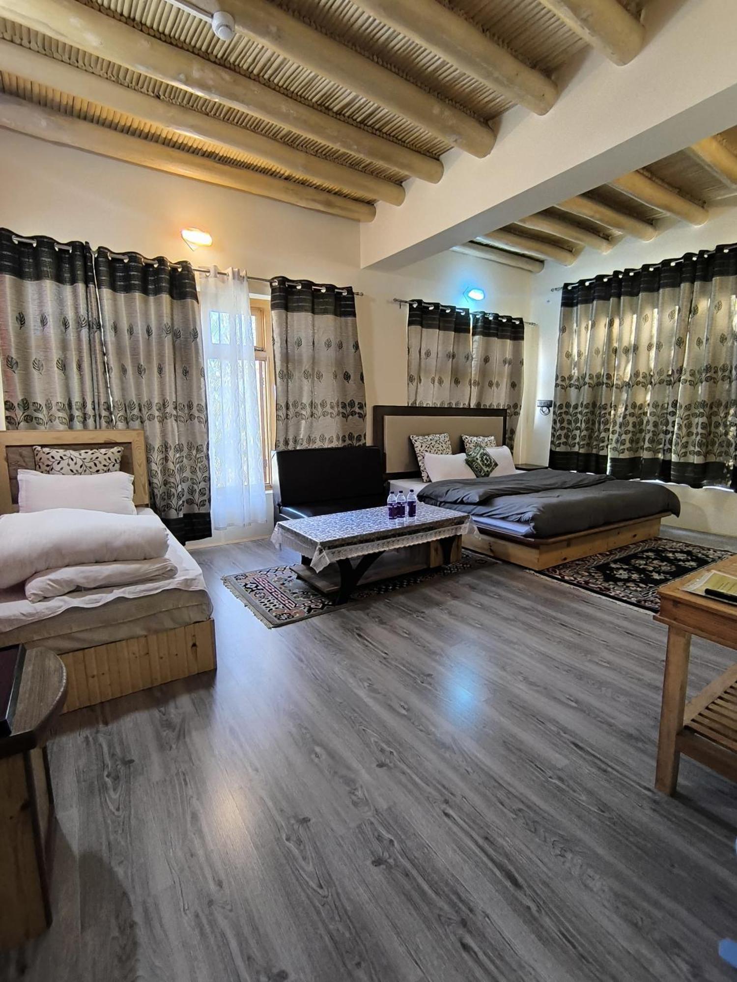 Hidden Leaf Homestay Leh Rom bilde