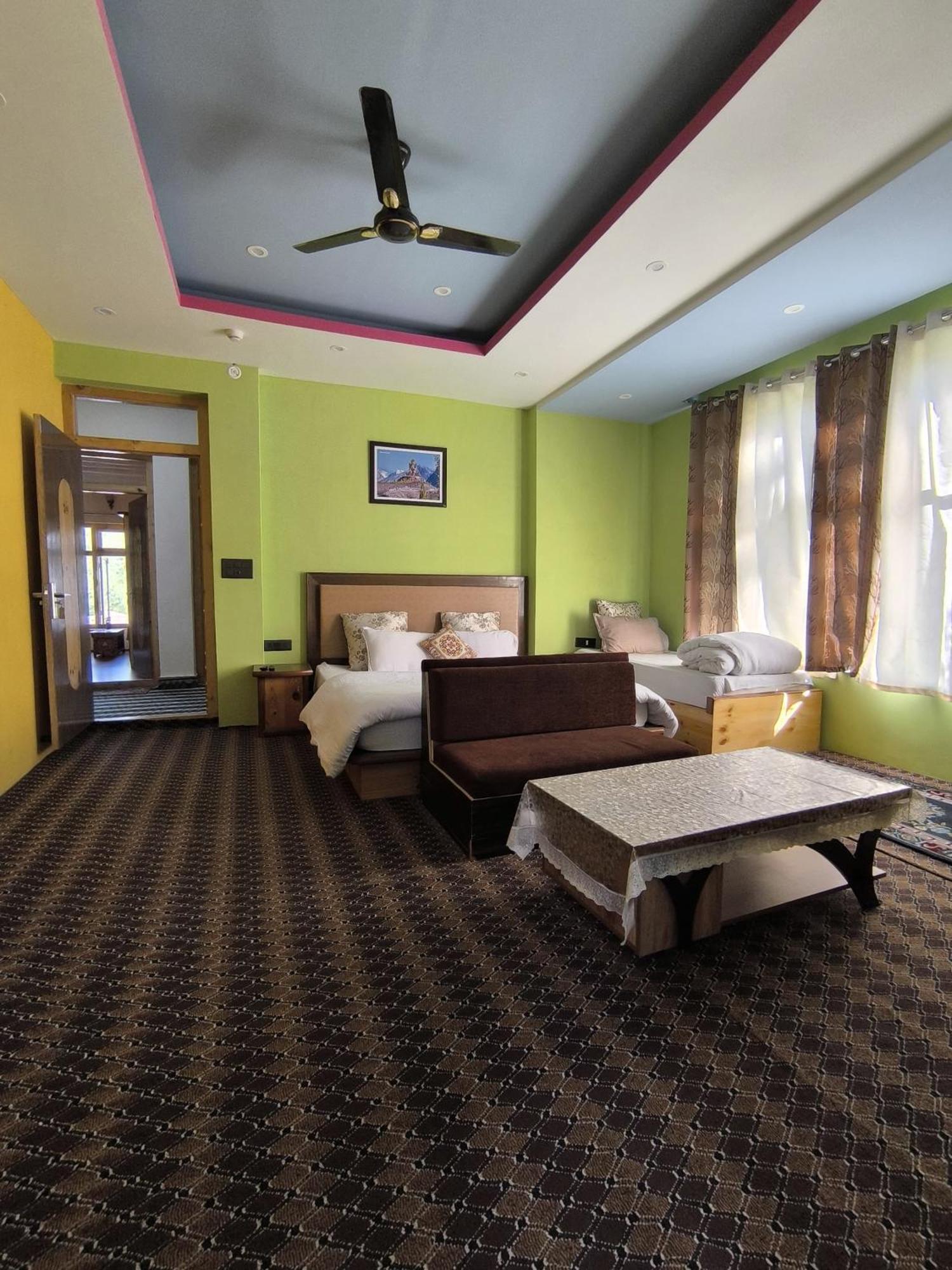 Hidden Leaf Homestay Leh Rom bilde